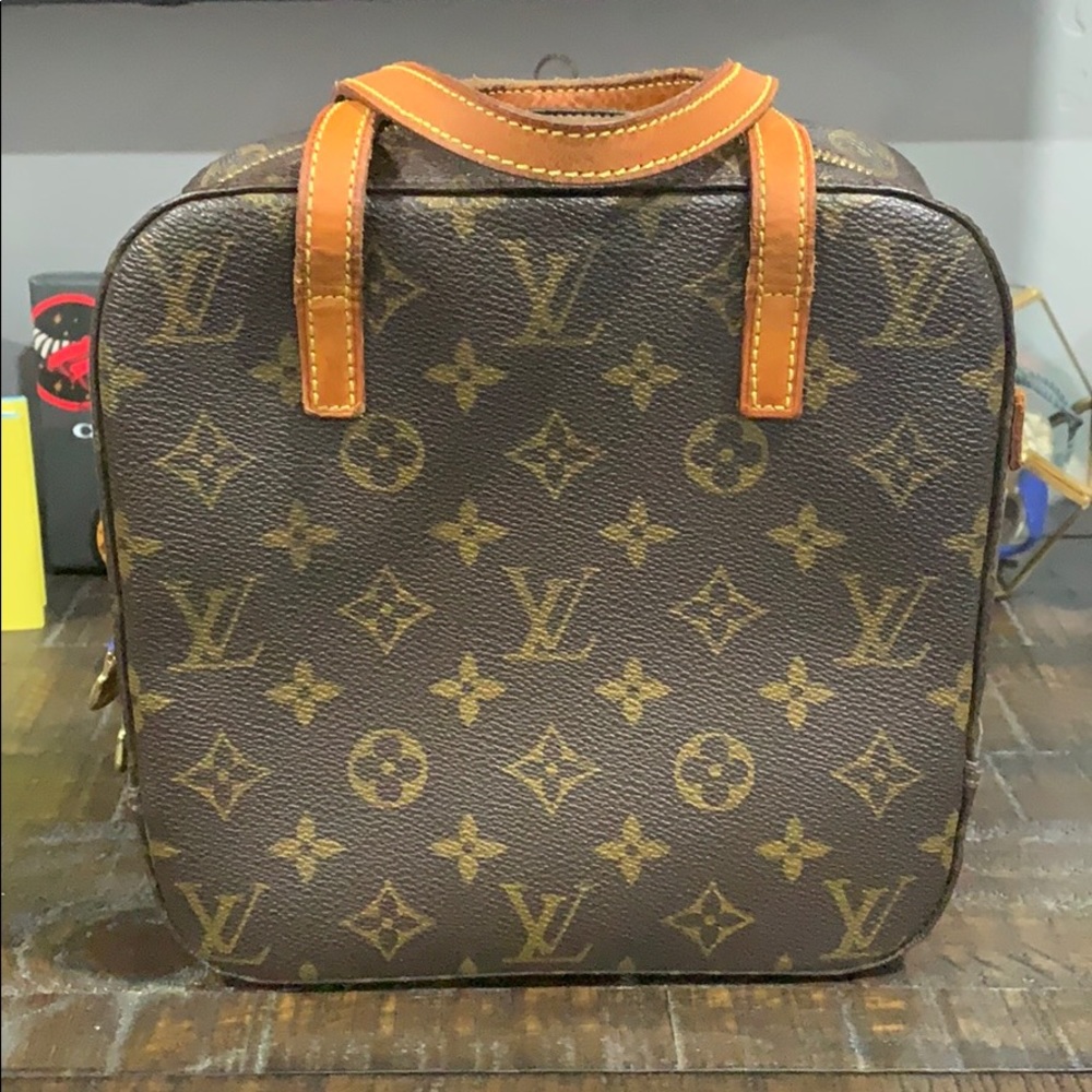 Louis Vuitton Spontini 💯 Authentic